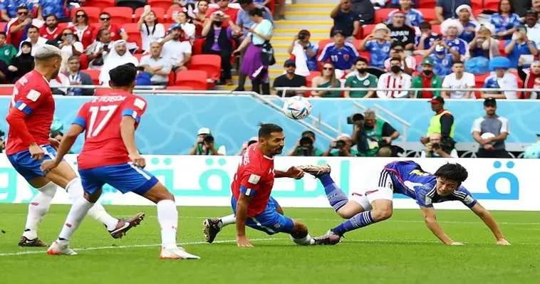 Kỹ Thuật Đảo Chân Trong Bóng Đá: Bí Quyết Tạo Ra Tình Huống Tấn Công 2 Kỹ Thuật Đảo Chân Trong Bóng Đá: Bí Quyết Tạo Ra Tình Huống Tấn Công